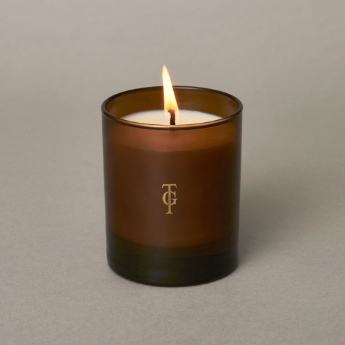 Aromatinė žvakė True Grace PORTOBELO OUD 